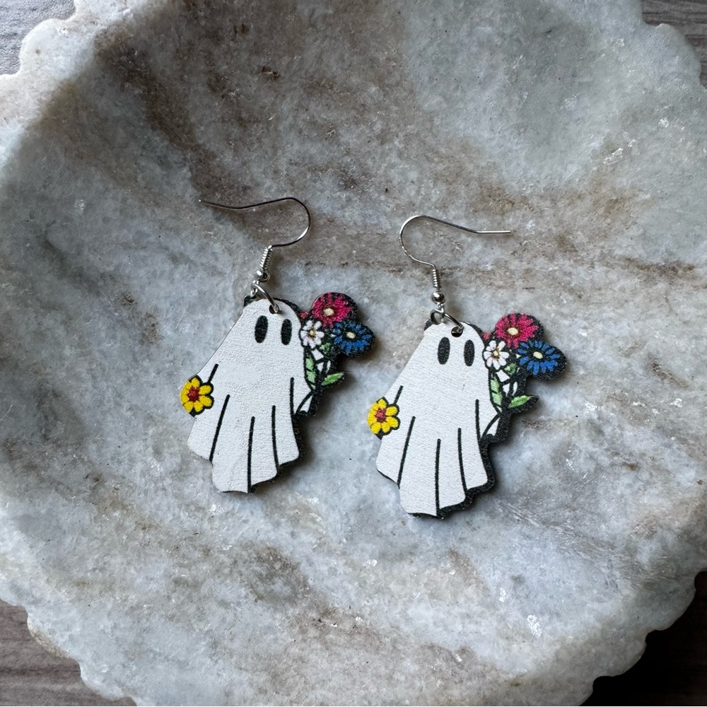 GHOST Wooden Halloween Floral Spooky Earrings NEW